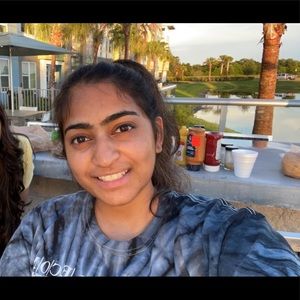 Meet your Posher, Sarah